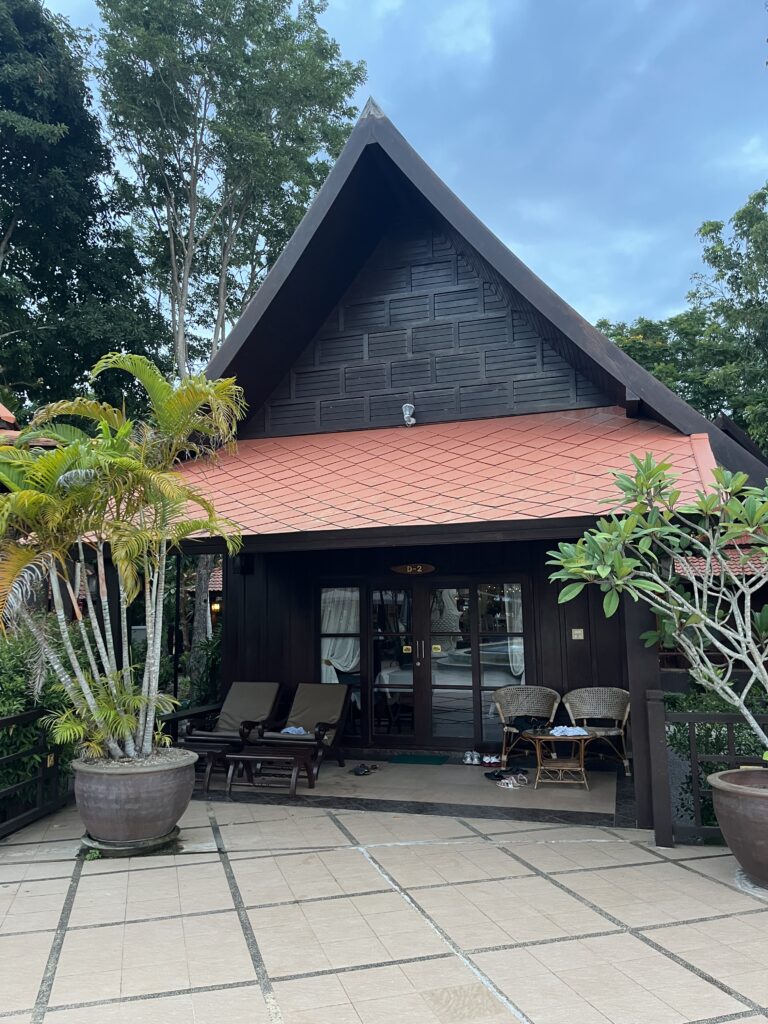 Außenansicht Zimmer Ban Krut mit Teenager Arcadia Beach Resort