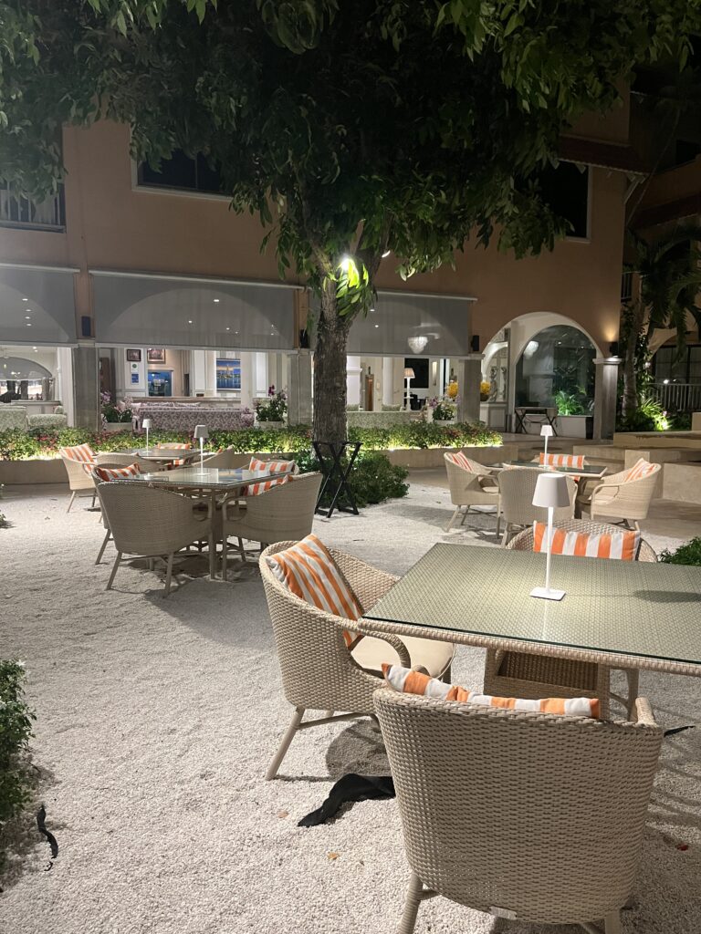 Hua Hin mit Teenager Anantasila Beach Resort Restaurant